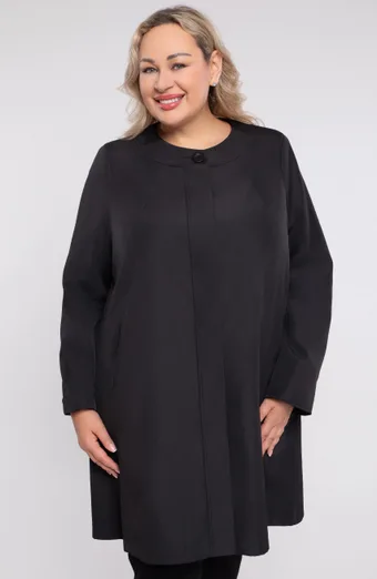 Elegantný čierny kabát