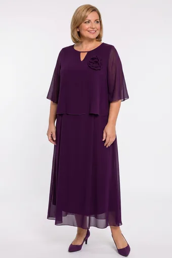 Elegantné fialové šaty s ozdobou