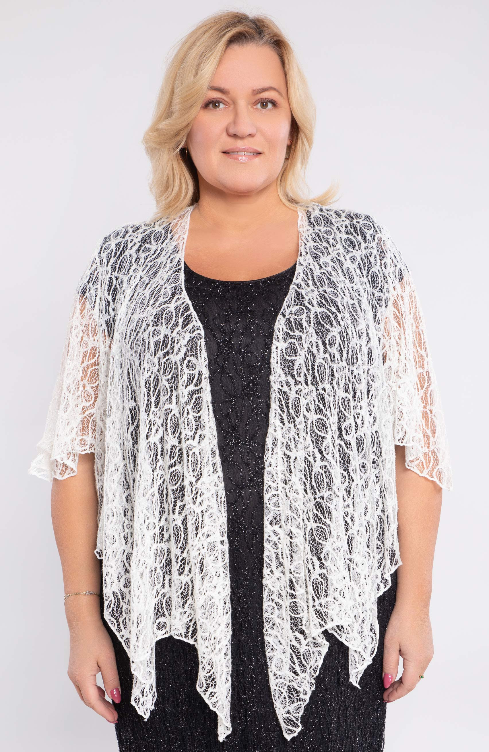 Biele trblietavé bolero